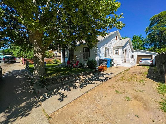 4th image of 395 Dorman Avenue