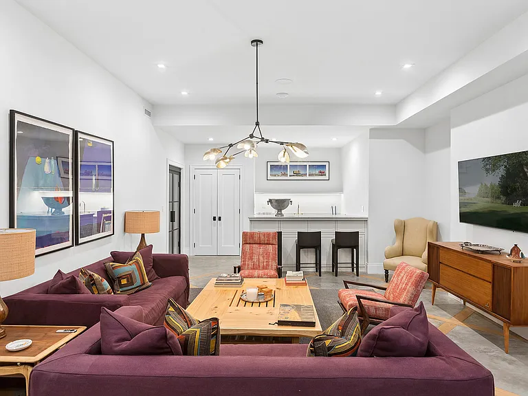 170 Meeting House Ln — Photo 25