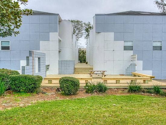 2nd image of 815 W Pensacola St APT 6