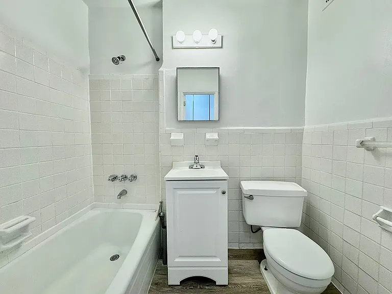 142-27 Barclay Ave #6C — Photo 9
