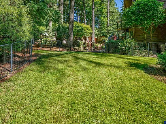 3rd image of 4293 Elf Ave SE