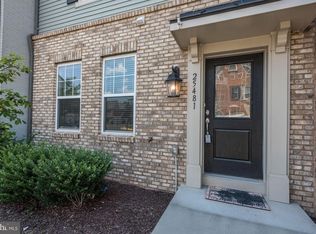 25481 Feltre Ter, Chantilly, VA 20152