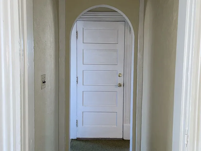 222 Broad St — Photo 4