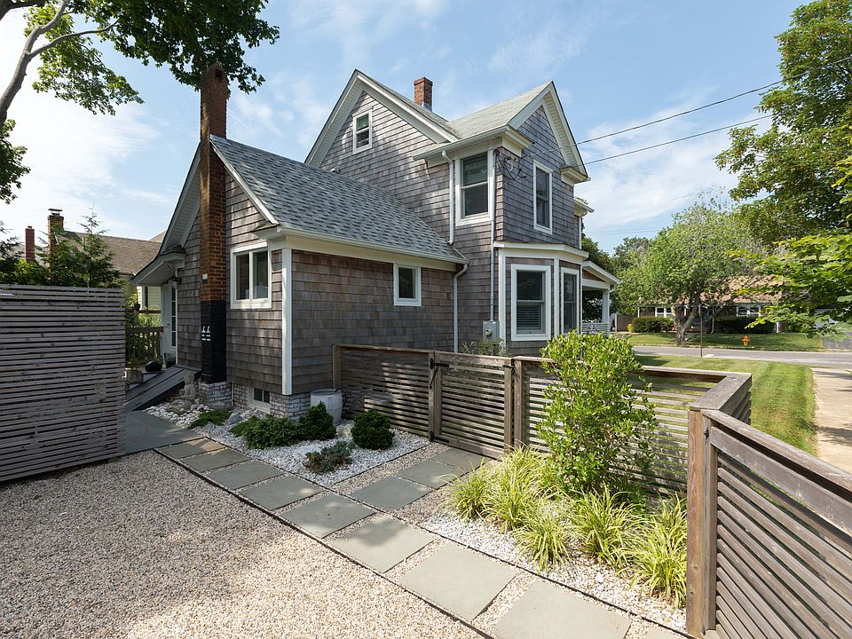 1st image of 228 6th St