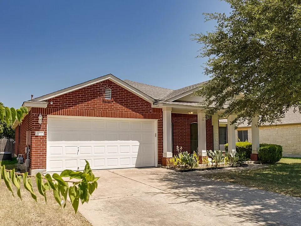3310 Zinfandel Ln