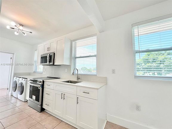 2nd image of 200 NW 17th Ct