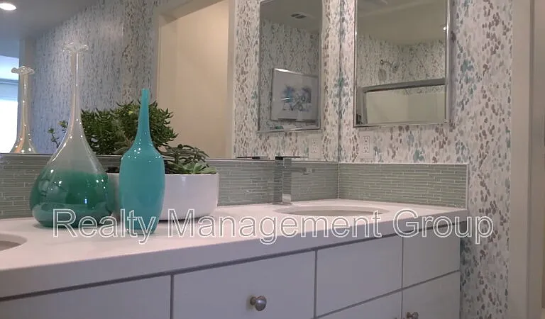 1445 Suwerte Ave #5 — Photo 5