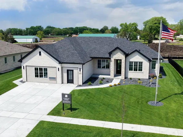 1083 Kinley Dr, New Lenox, IL 60451