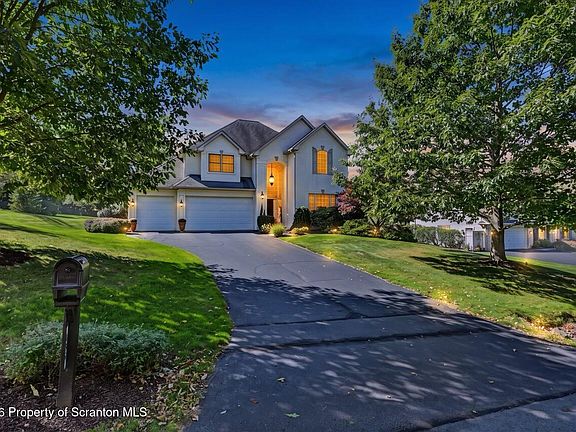 2nd image of 136 Stevenson Rd