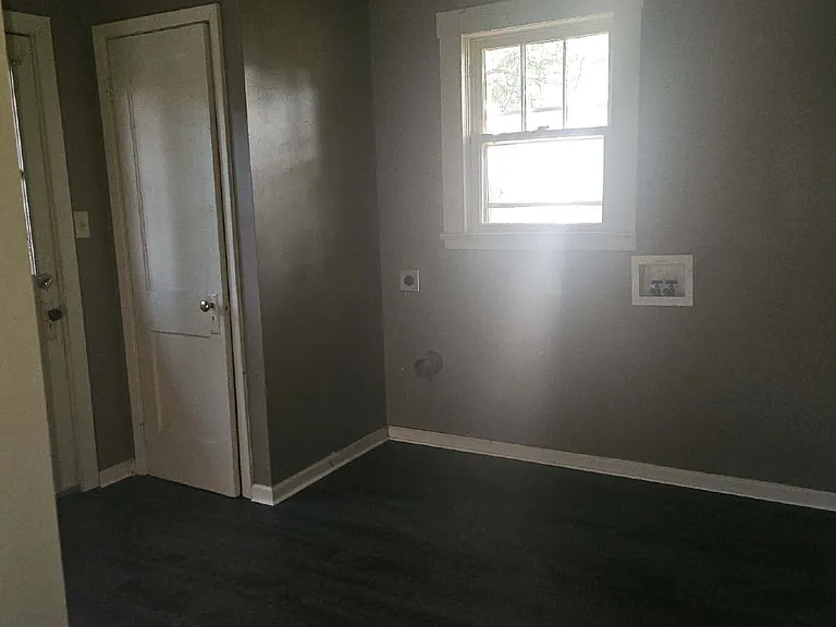 1801B W Nettleton Ave — Photo 6