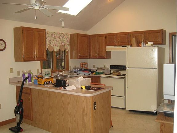 5th image of 68 Suffolk Ave
