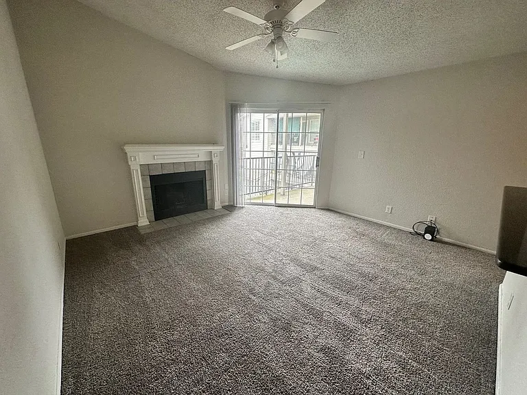 Lincoln Park Apartments — Photo 40