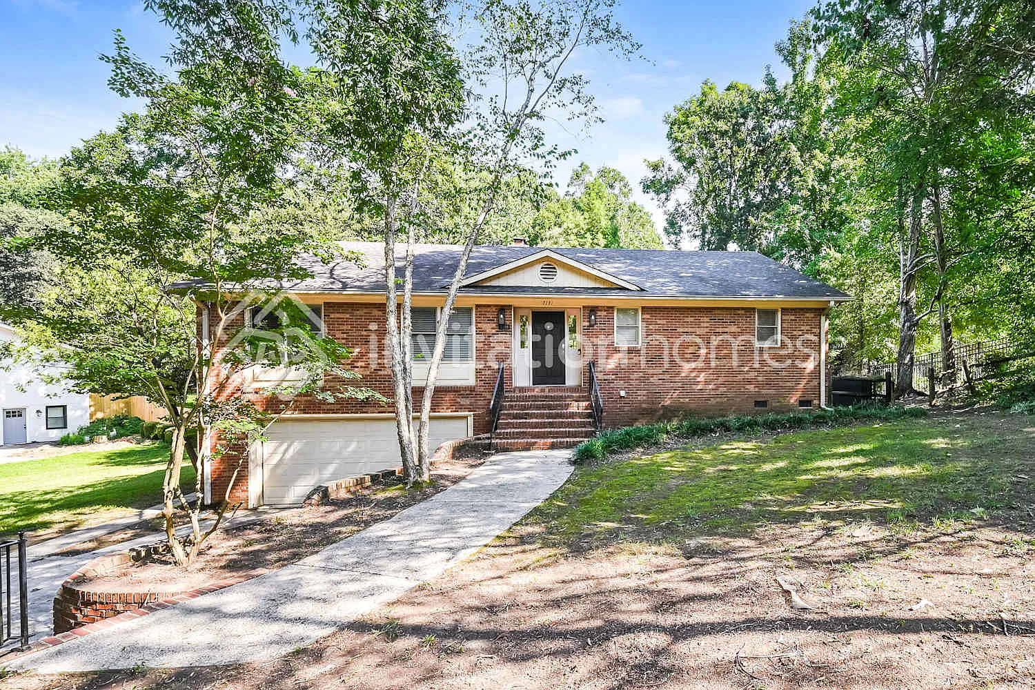 7131 Hillside Ln Charlotte, NC 28226 — Photo 1