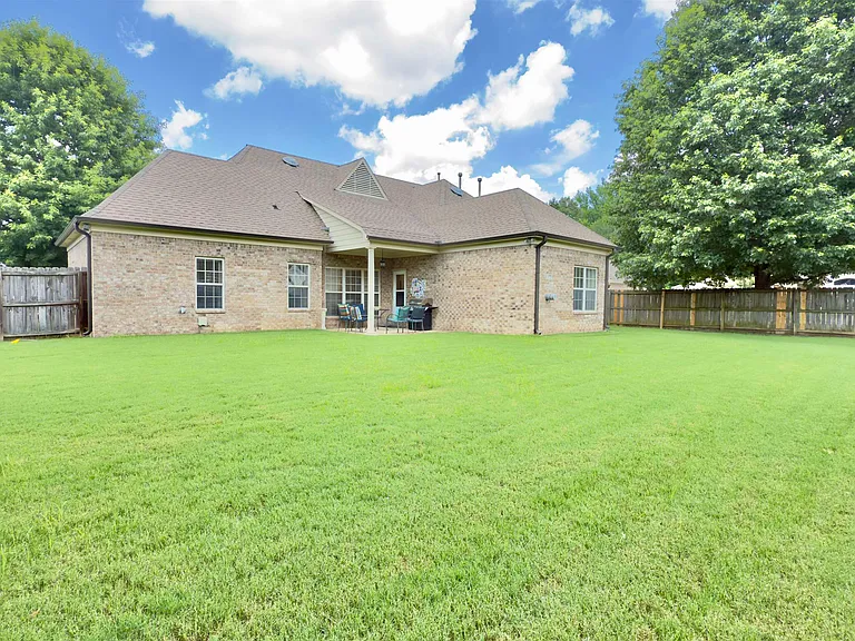 11215 Carston Cv — Photo 24