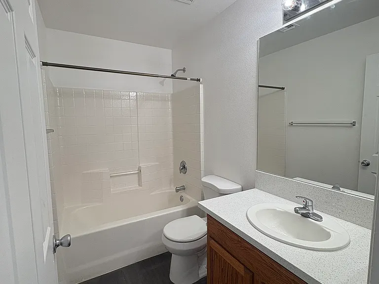 73538 Sun Valley Dr #4 — Photo 12
