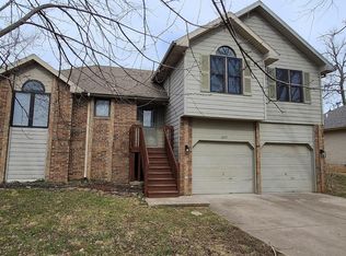 3259 W Erie St, Springfield, MO 65807