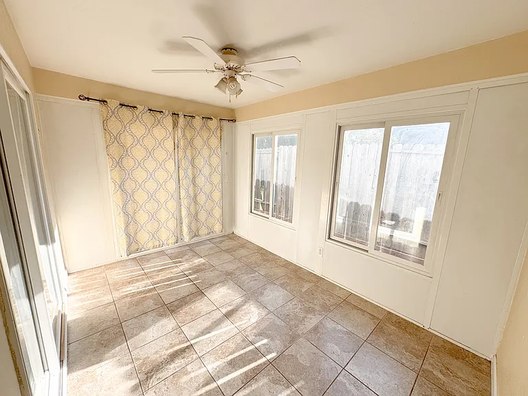 4108 Oak Ct — Photo 8