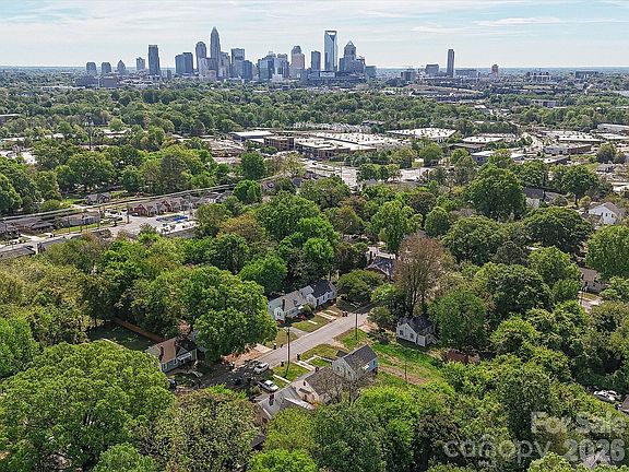 5th image of 2629 Ringwood St