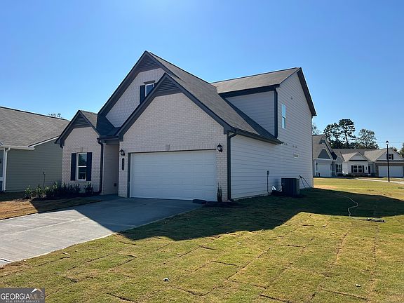 2nd image of 172 Marion Dr