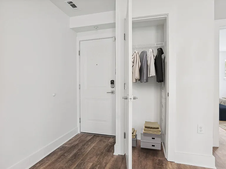 Tuscany Woods Apartments — Photo 27