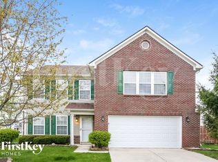 8775 N Springview Dr, McCordsville, IN 46055