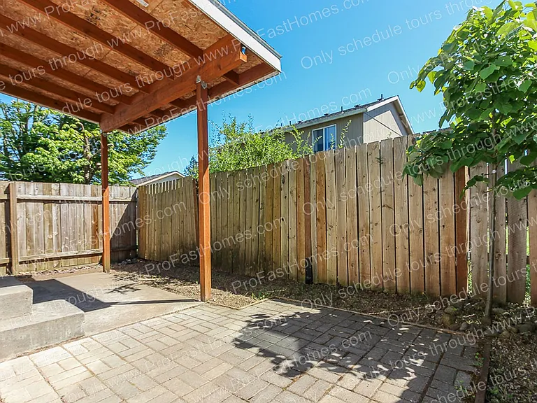 12530 SE Taggart St — Photo 18