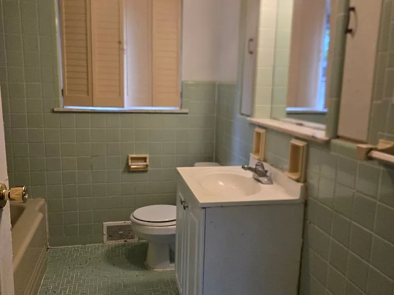 1400 Center Ave — Photo 12