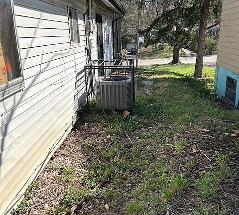 4th image of 7511 Blanding Dr