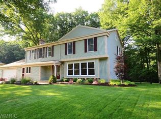6313 W Cambridge Dr, Ludington, MI 49431