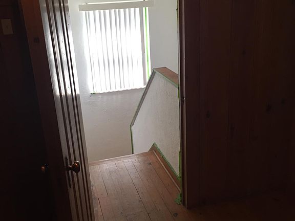 3rd image of 2240 Carabel Ave