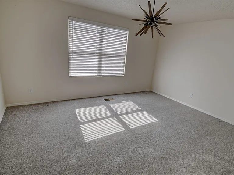 4461 Golden Eagle Loop NE — Photo 14