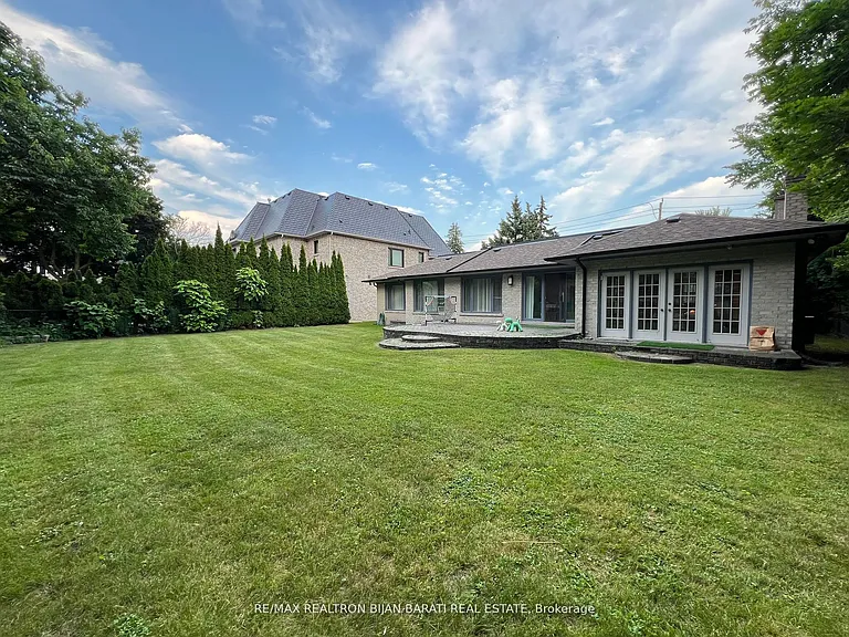 58 Heathcote Ave — Photo 8
