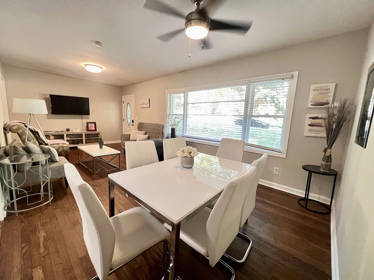 3 bed, 1.5 bath, 1375 sqft, $2,500 — Photo 4