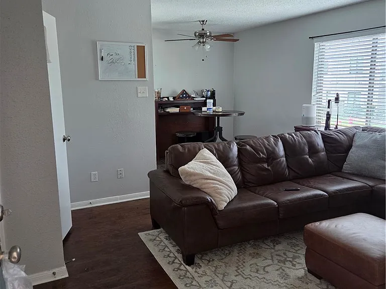 703 Gaytha Cir #D — Photo 11