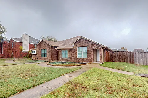 910 Wentwood Dr Photo 1