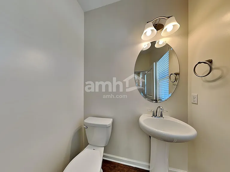 321 Crabapple Cir — Photo 7