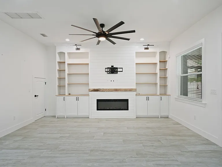 328 W Frierson Ave #1 — Photo 12