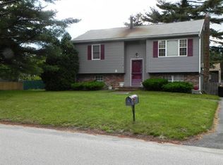 5 Douglas Ln, East Wareham, MA 02538