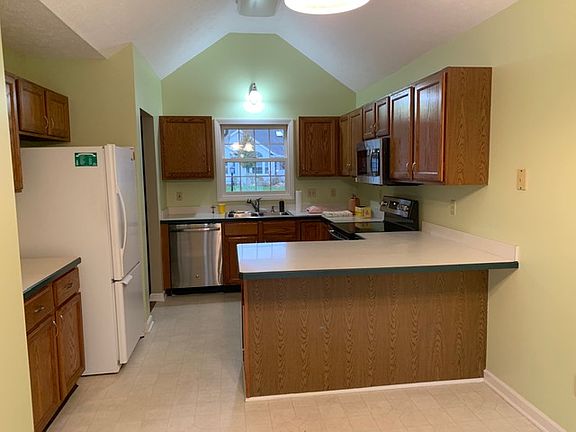4th image of 15217 Colony Ct