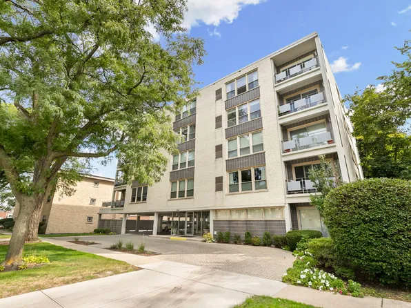 1535 Park Ave APT 304, River Forest, IL 60305