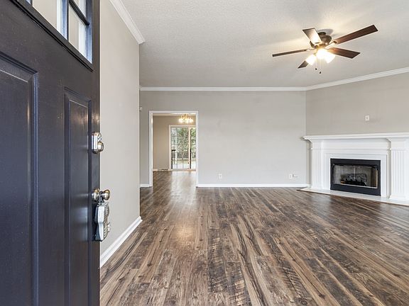 3rd image of 1162 Thornberry Dr