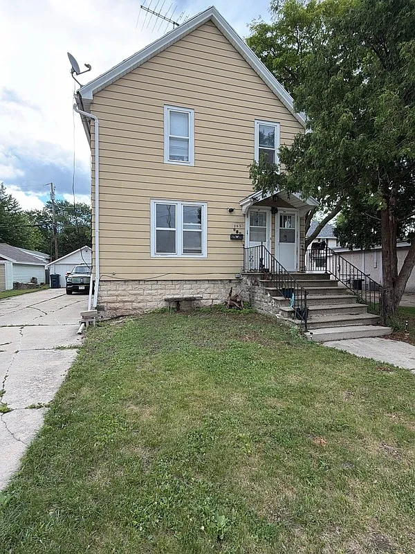 1 bed, 1.0 bath, $725 — Photo 1