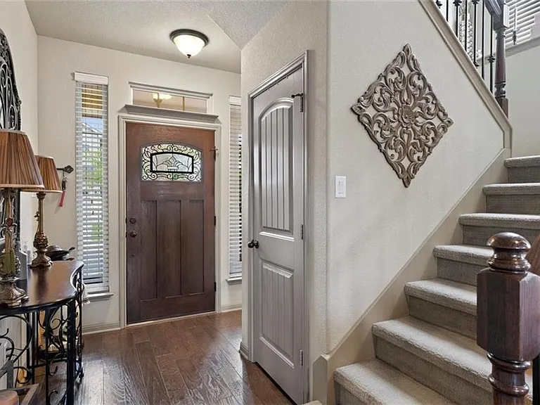 10804 Champ Ct — Photo 52