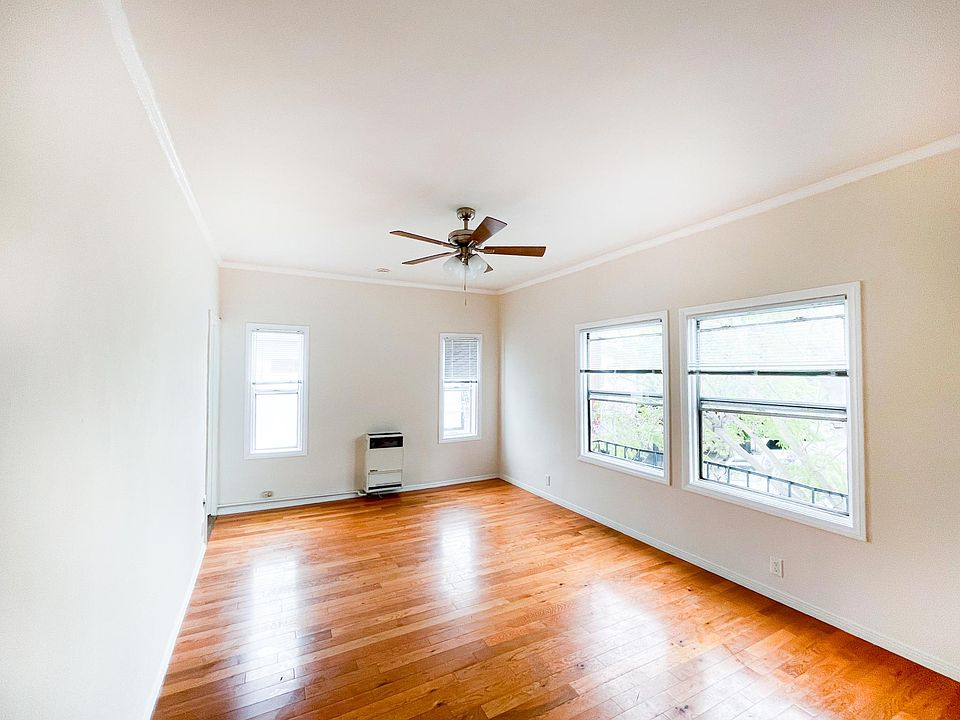 1st image of 1109 Laguna Ave #10