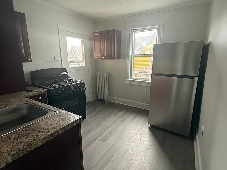 804 Ash St #3 — Photo 10