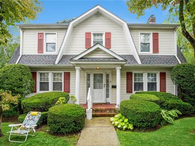 17 Kinross Place, Yonkers, NY, 10703