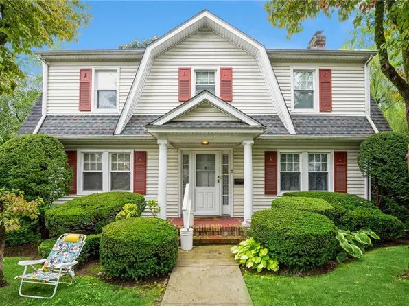 17 Kinross Place, Yonkers, NY 10703