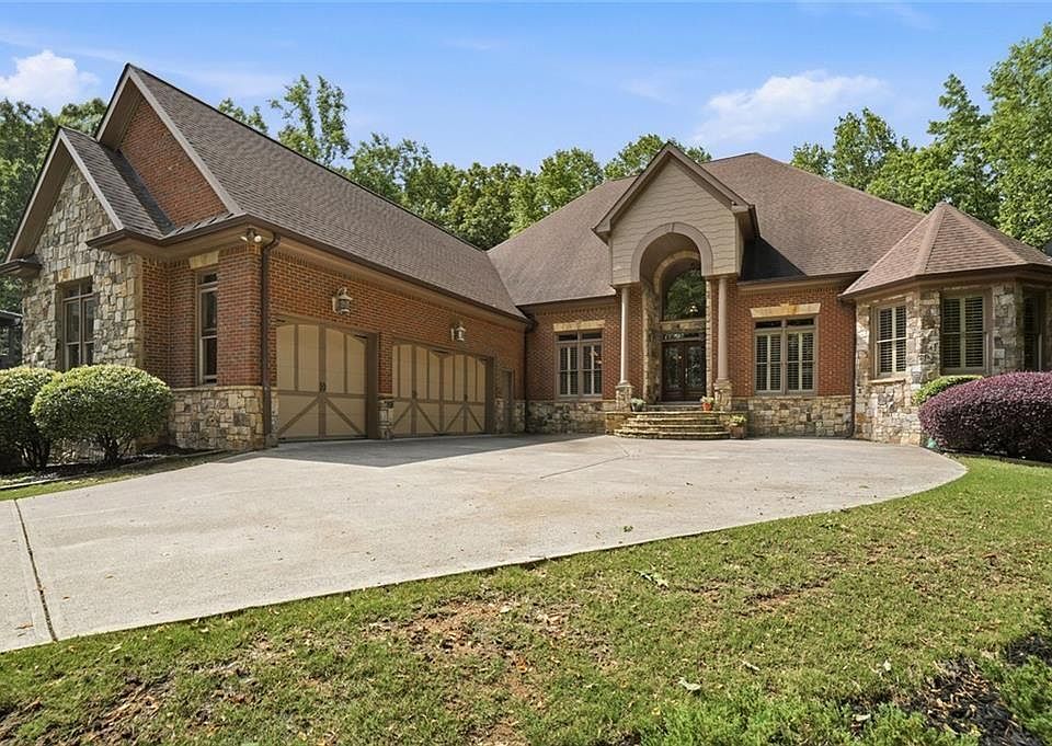 1st image of 211 Arbor Green Run