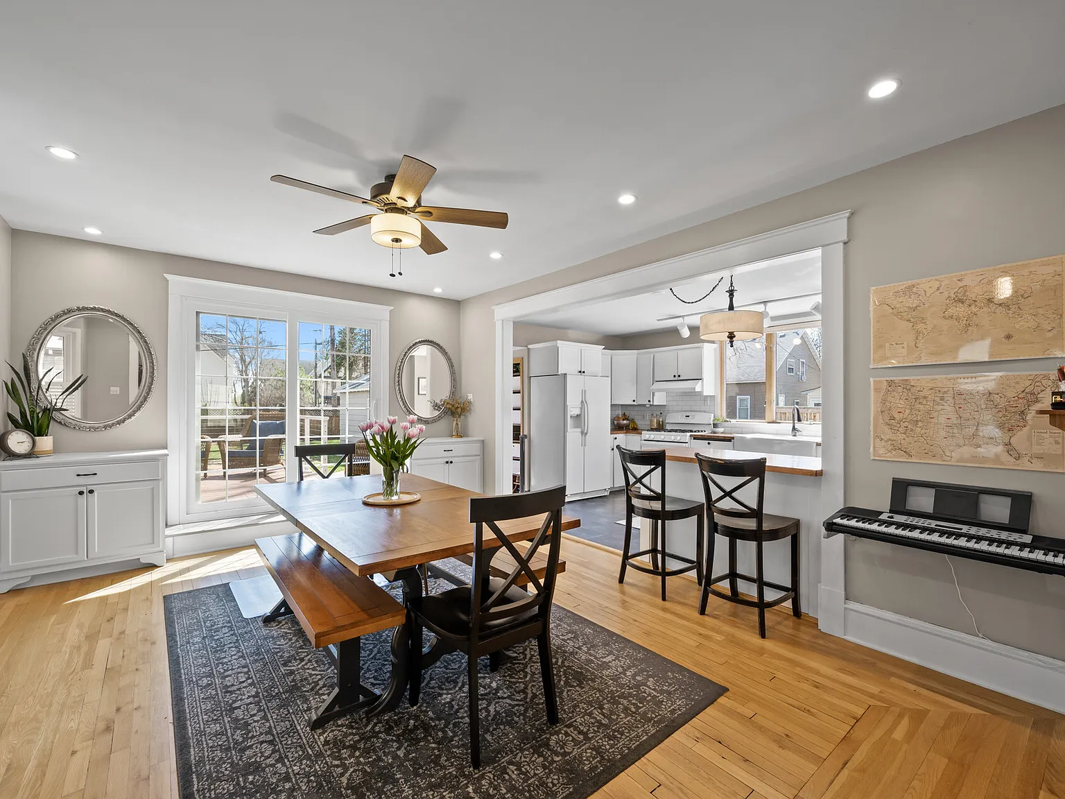 3 bed, 1.5 bath, 1711 sqft, $4,000 — Photo 3
