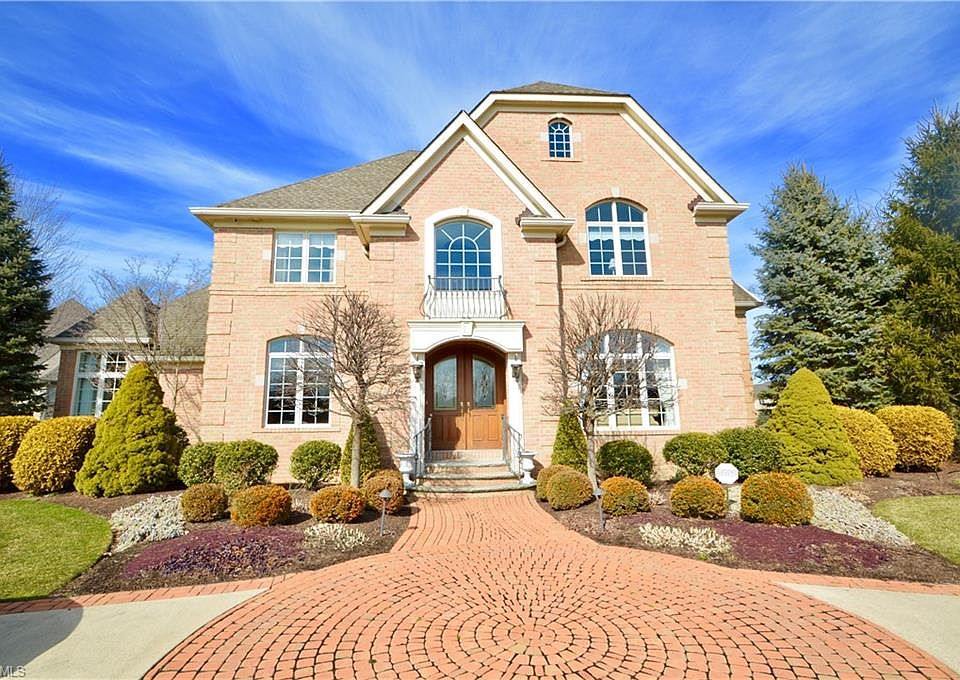 1st image of 2915 Rocky Ridge Dr